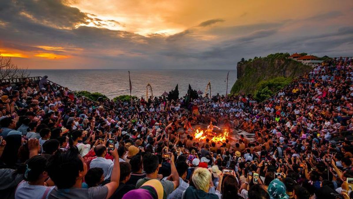 tari-kecak-dan-sunset-syahdu-di-bali_169
