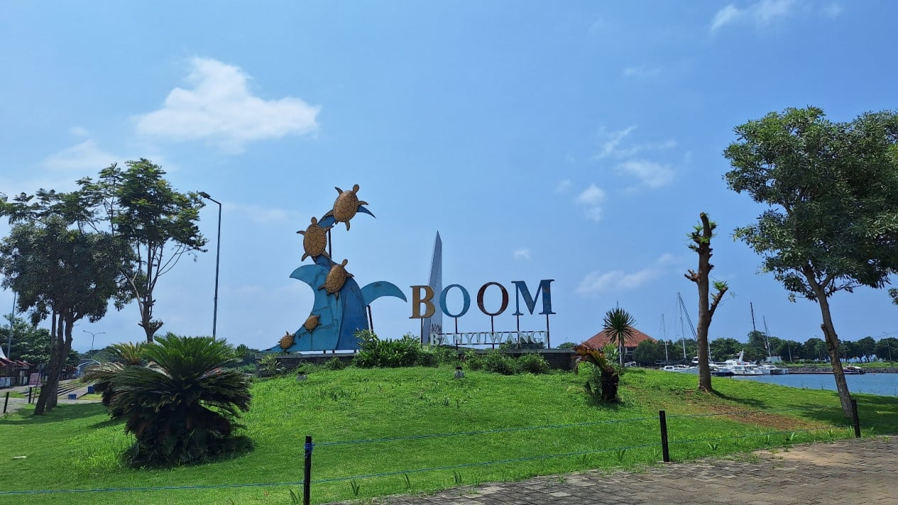65fb7ac8e320f-pantai-marina-boom-banyuwangi_banyuwangi